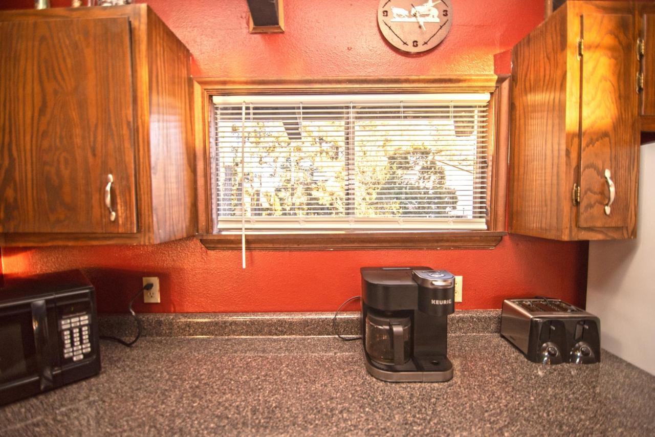 Huge Ruidoso Retreat With Game Room, Pool, 2 Balconies, 2 Kitchens - Sleeps 17! Luaran gambar