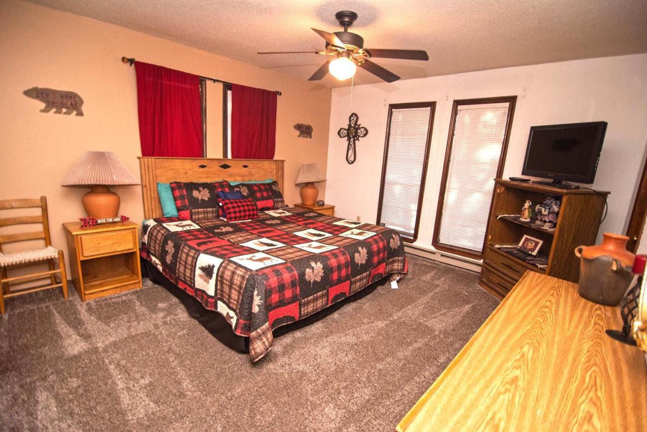 Huge Ruidoso Retreat With Game Room, Pool, 2 Balconies, 2 Kitchens - Sleeps 17! Luaran gambar