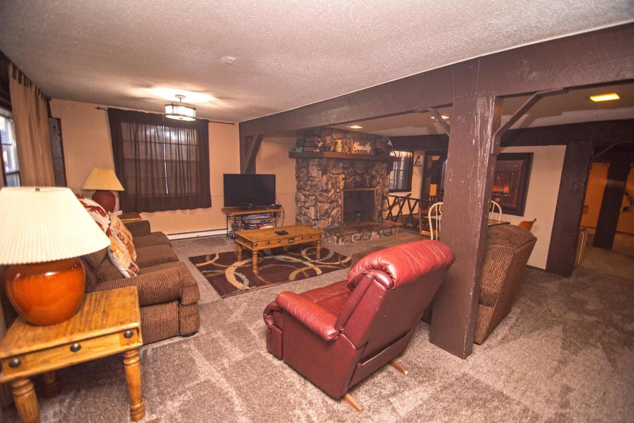 Huge Ruidoso Retreat With Game Room, Pool, 2 Balconies, 2 Kitchens - Sleeps 17! Luaran gambar