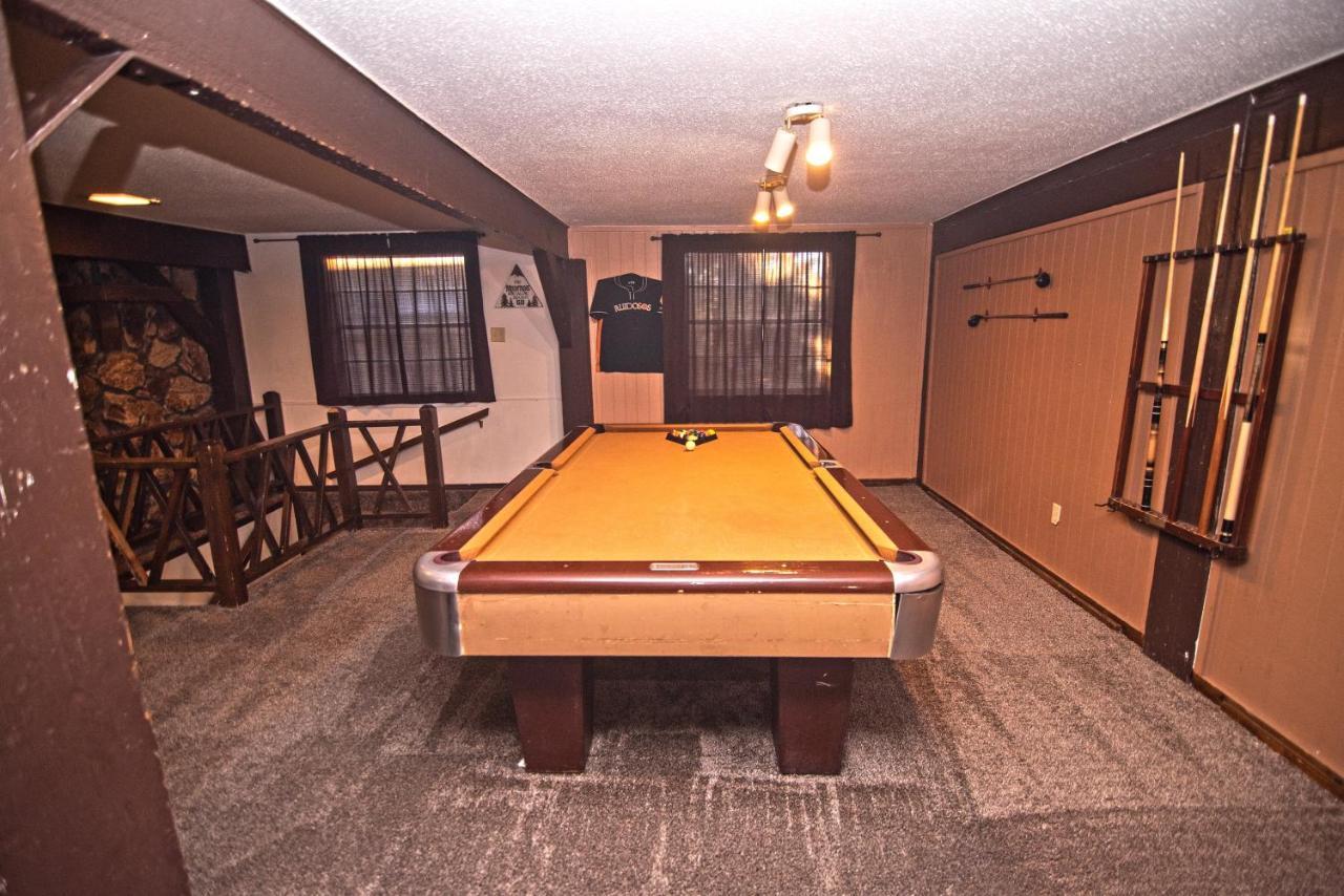 Huge Ruidoso Retreat With Game Room, Pool, 2 Balconies, 2 Kitchens - Sleeps 17! Luaran gambar